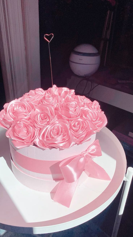 Blush Bloom – Pink Satin Rose Gift Box
