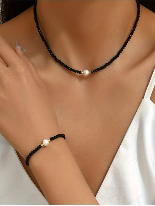 Minimalist crystal Black Beaded Jewelry Set with Pearl Accent – Necklace & Bracelet Duo